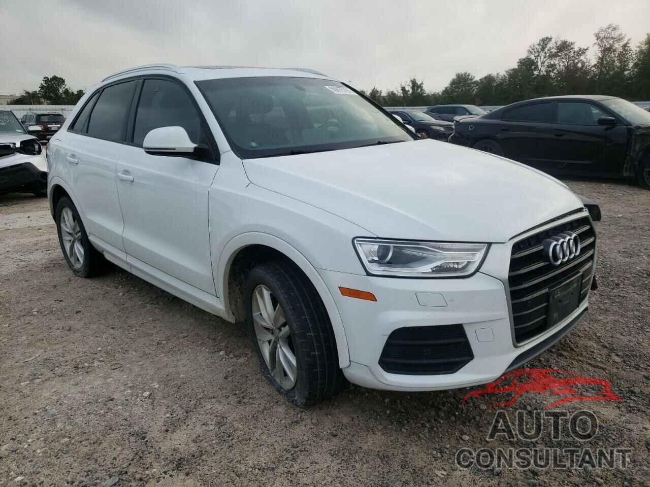 AUDI Q3 2017 - WA1BCCFS7HR000850