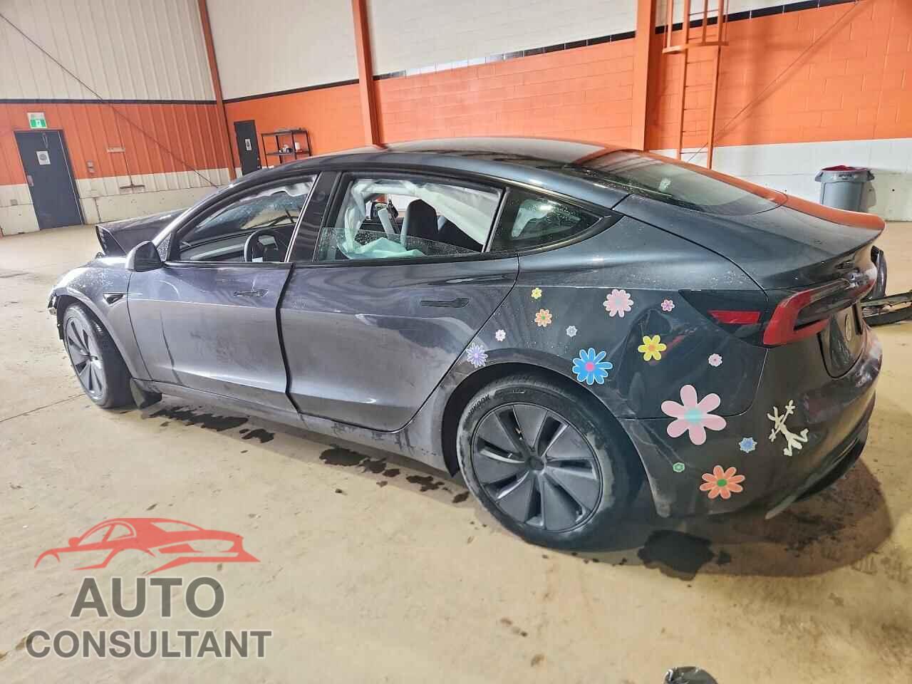 TESLA MODEL 3 2024 - LRW3E7EB4RC135699