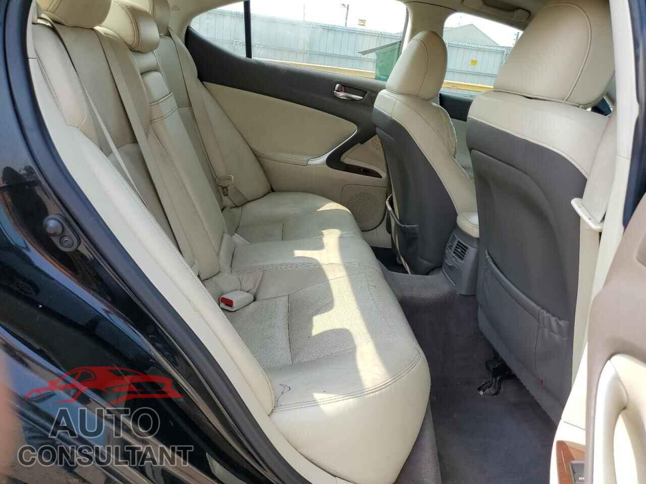 LEXUS IS 2010 - JTHBF5C27A5108636