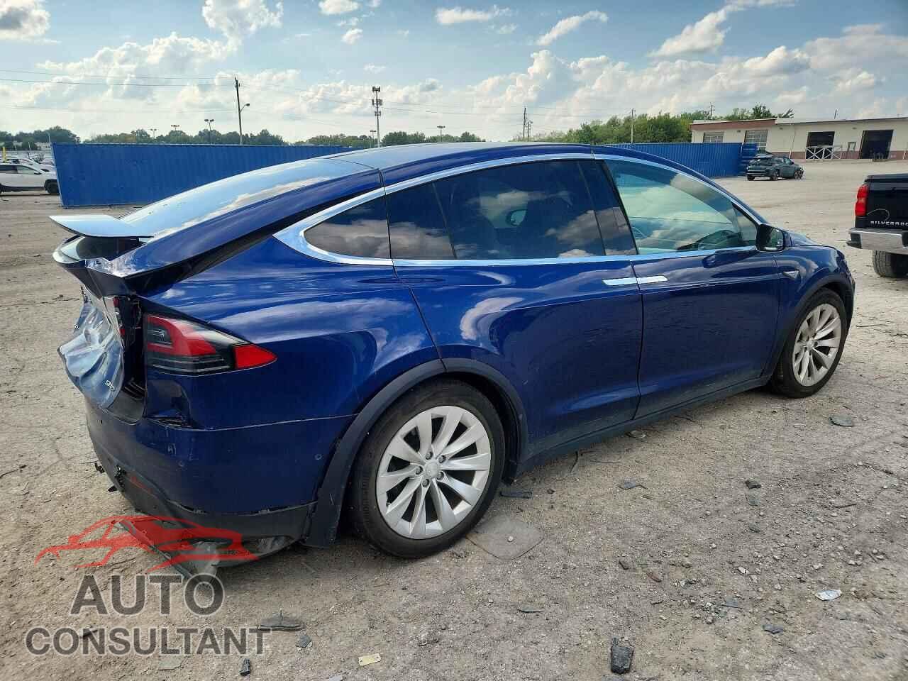 TESLA MODEL X 2016 - 5YJXCAE23GF012967