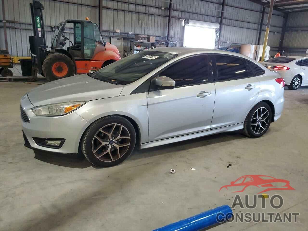 FORD FOCUS 2015 - 1FADP3F23FL286088