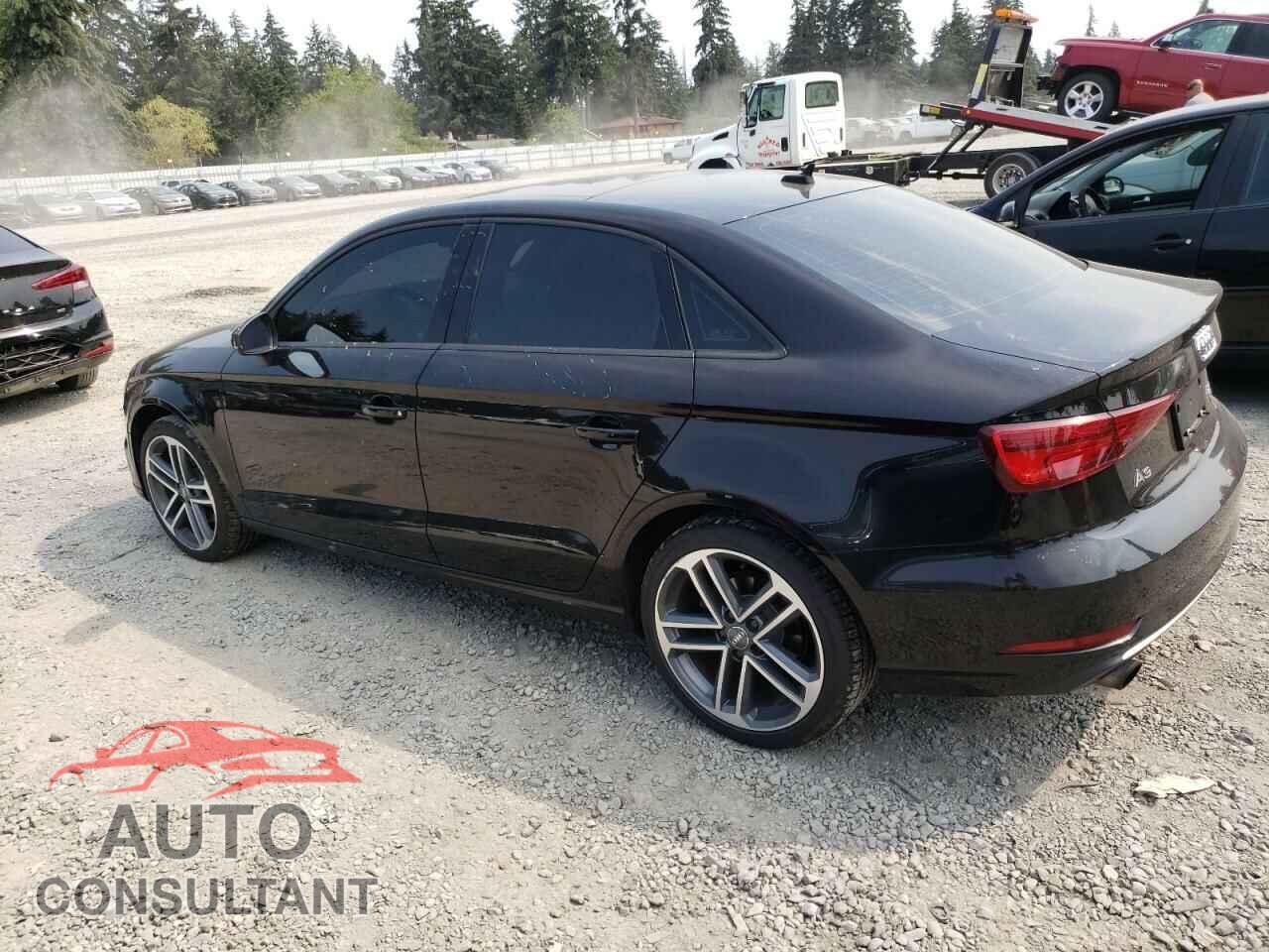 AUDI A3 2018 - WAUB8GFF2J1005876
