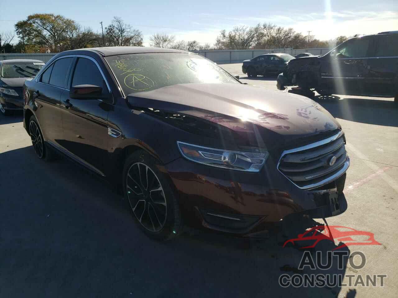 FORD TAURUS 2018 - 1FAHP2E86JG142294