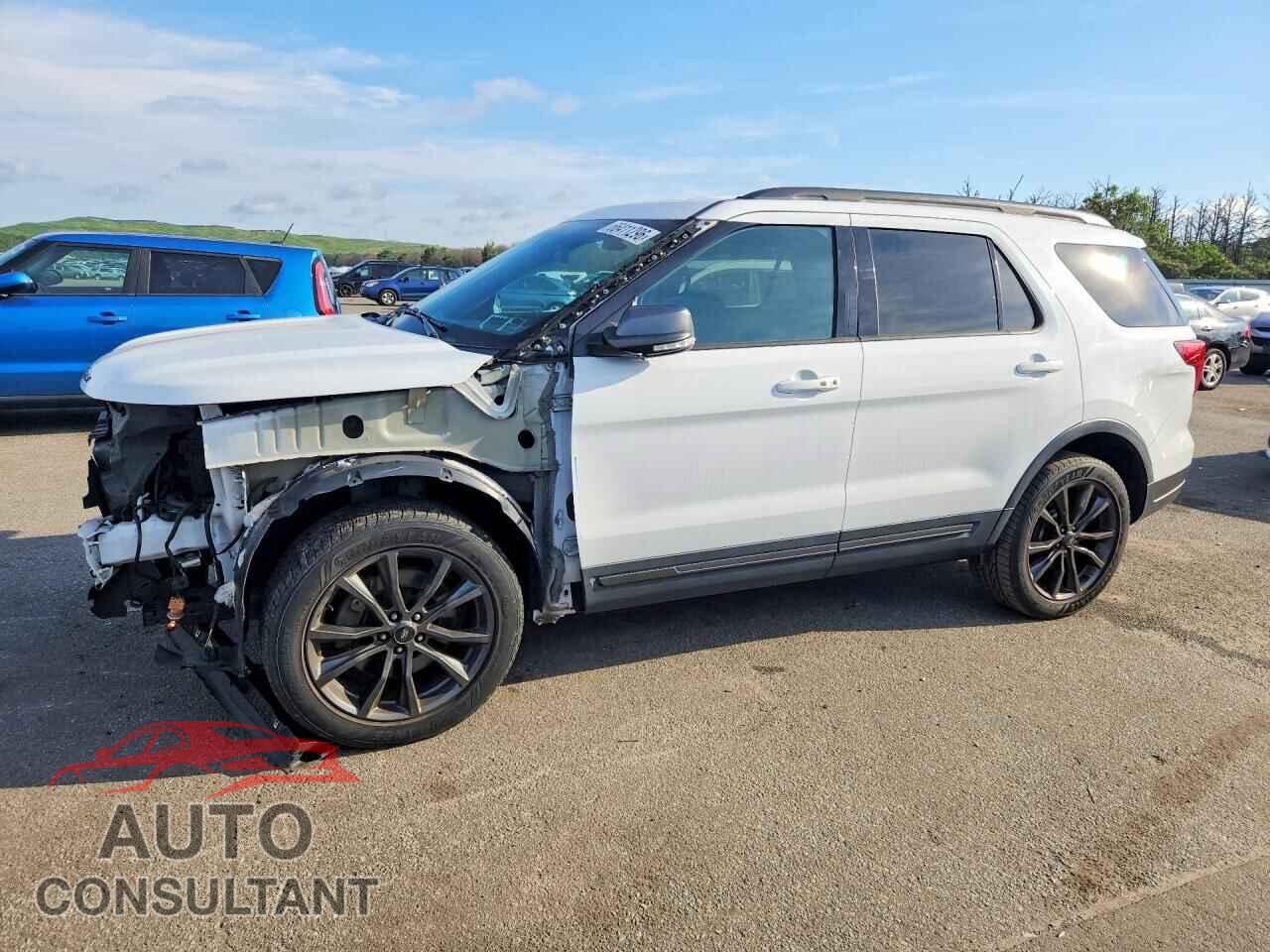 FORD EXPLORER 2018 - 1FM5K8D8XJGB37658