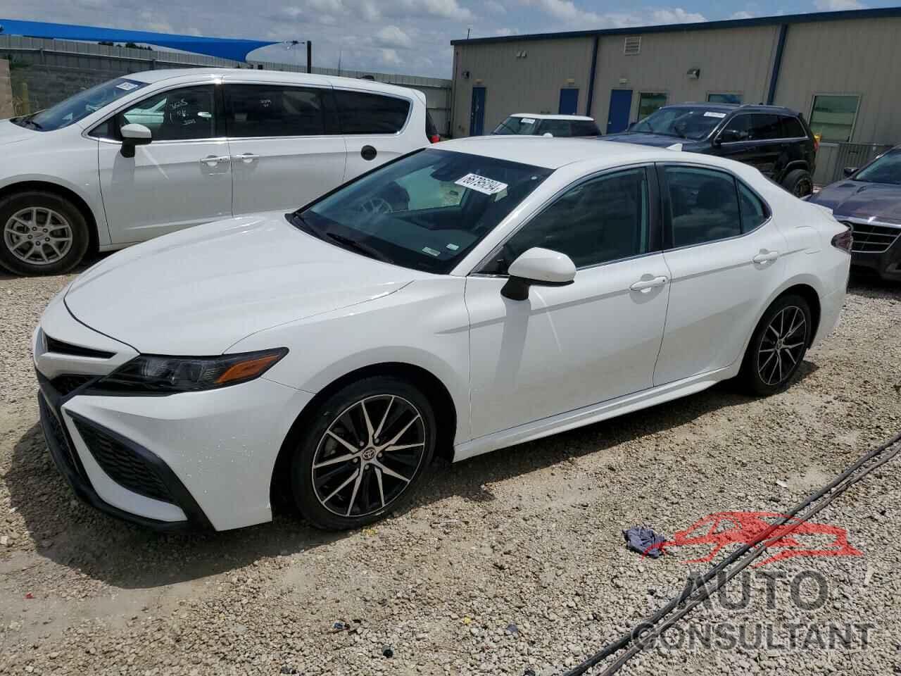 TOYOTA CAMRY 2021 - 4T1G11AK9MU412445