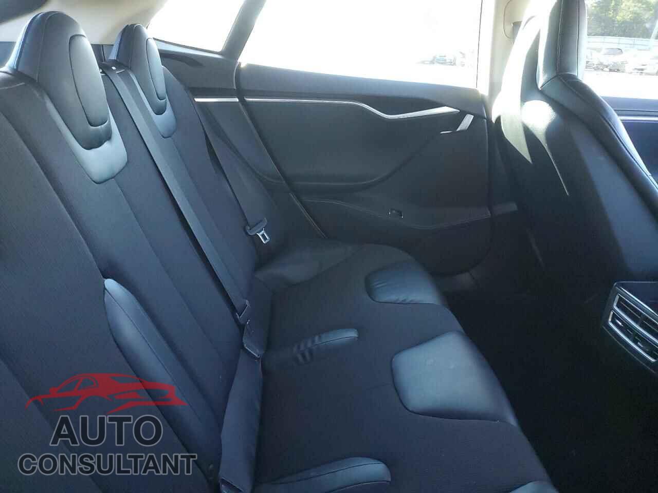 TESLA MODEL S 2013 - 5YJSA1CN7DFP26366