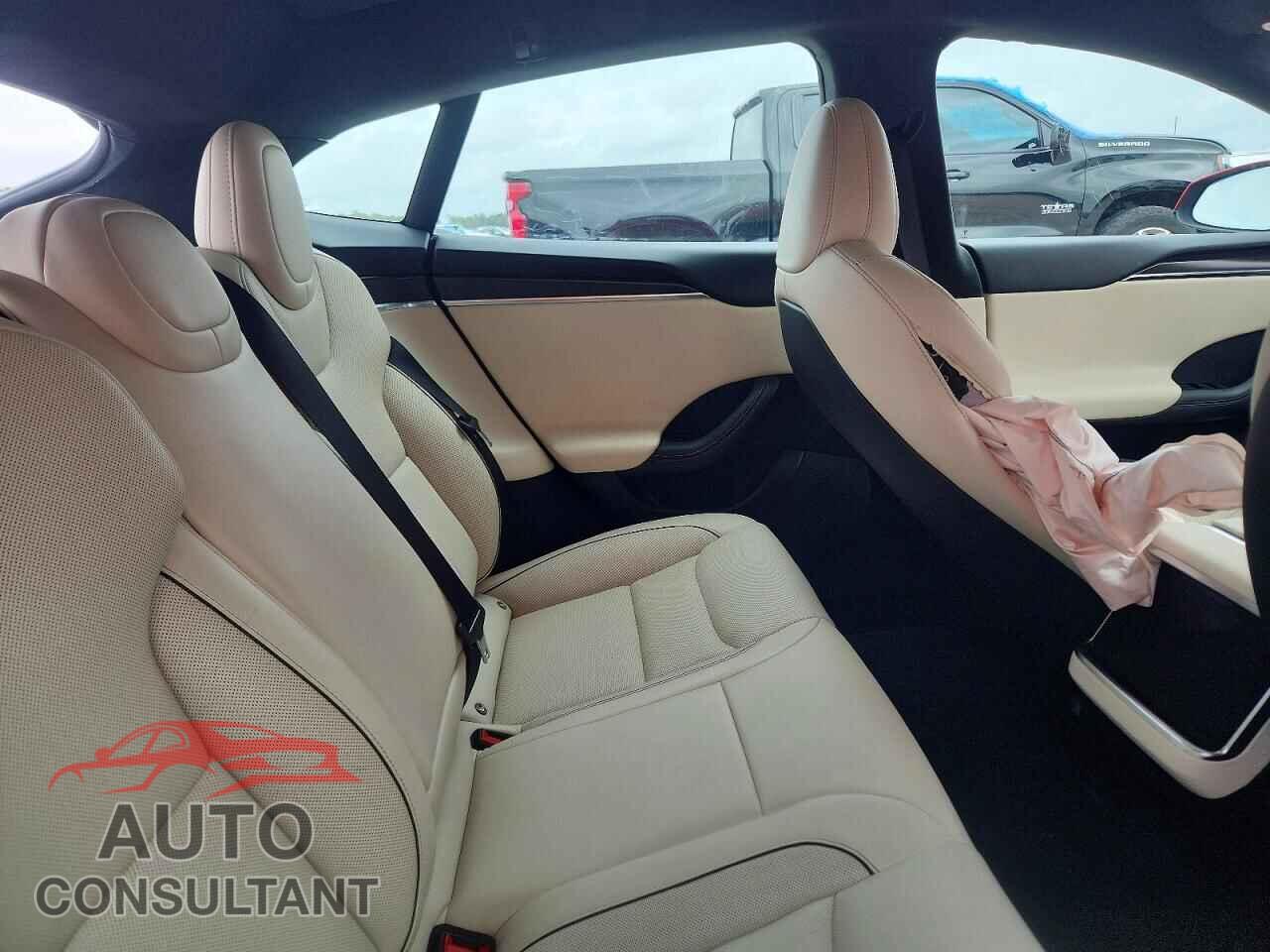 TESLA MODEL S 2022 - 5YJSA1E66NF496696
