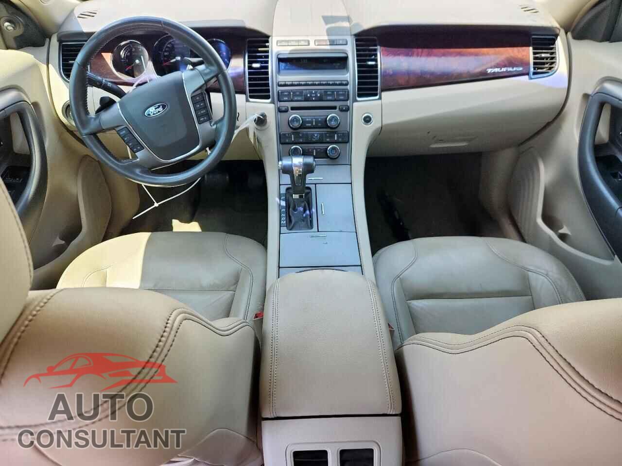 FORD TAURUS 2010 - 1FAHP2EW5AG160445