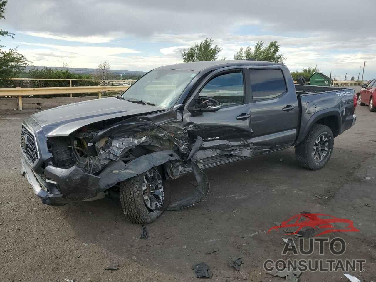 TOYOTA TACOMA 2018 - 3TMAZ5CN6JM055890