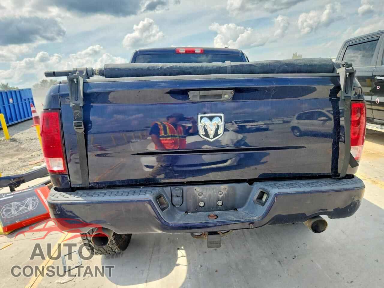DODGE RAM 1500 2012 - 1C6RD7FT8CS231119