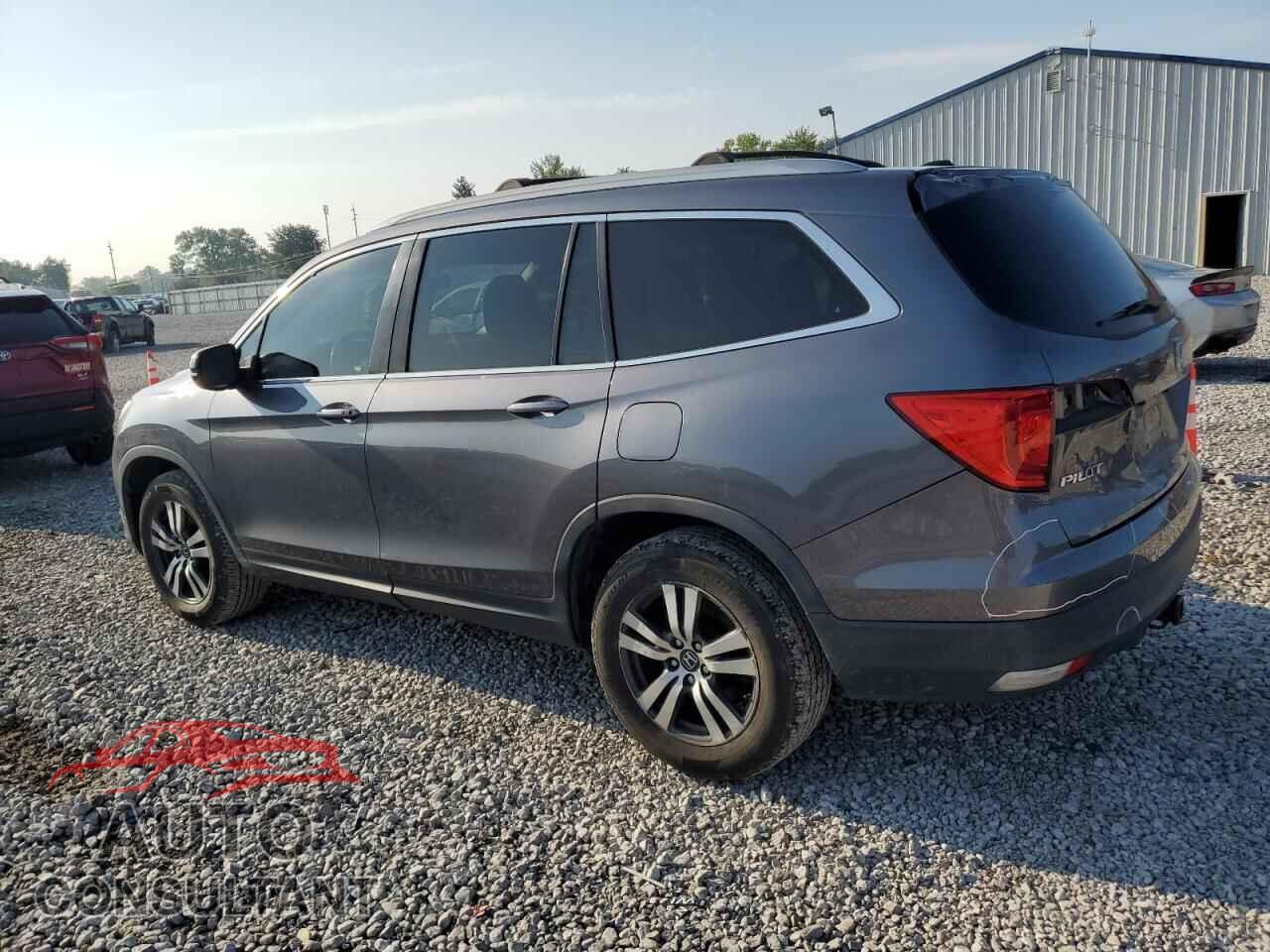 HONDA PILOT 2016 - 5FNYF6H71GB104045