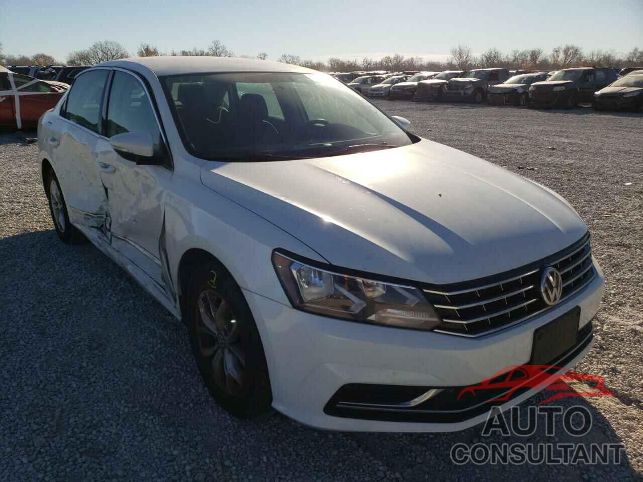 VOLKSWAGEN PASSAT 2017 - 1VWAT7A30HC000729