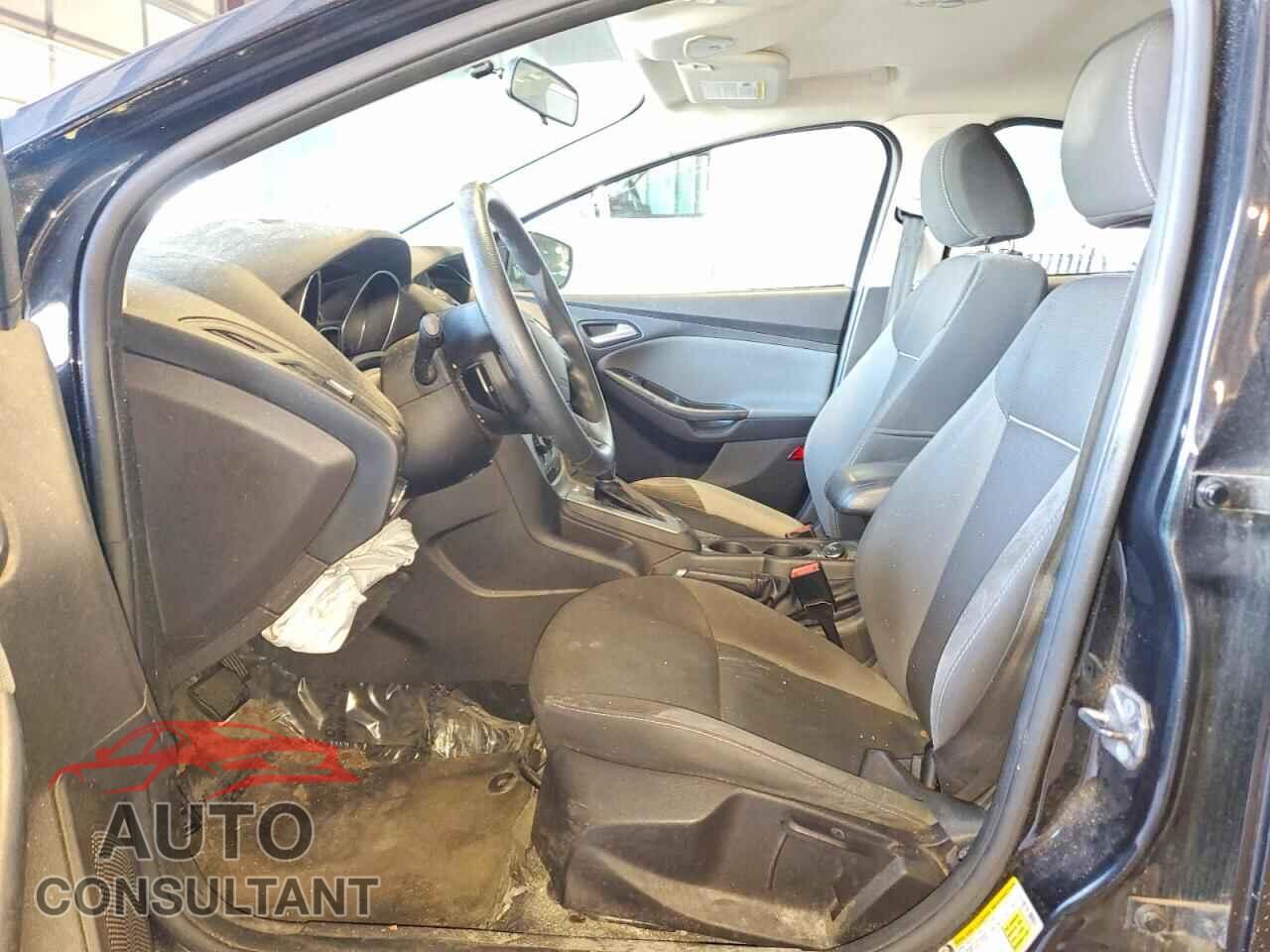 FORD FOCUS 2014 - 1FADP3F23EL458943