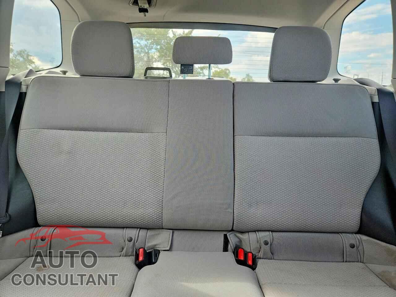 SUBARU FORESTER 2017 - JF2SJAACXHH403745