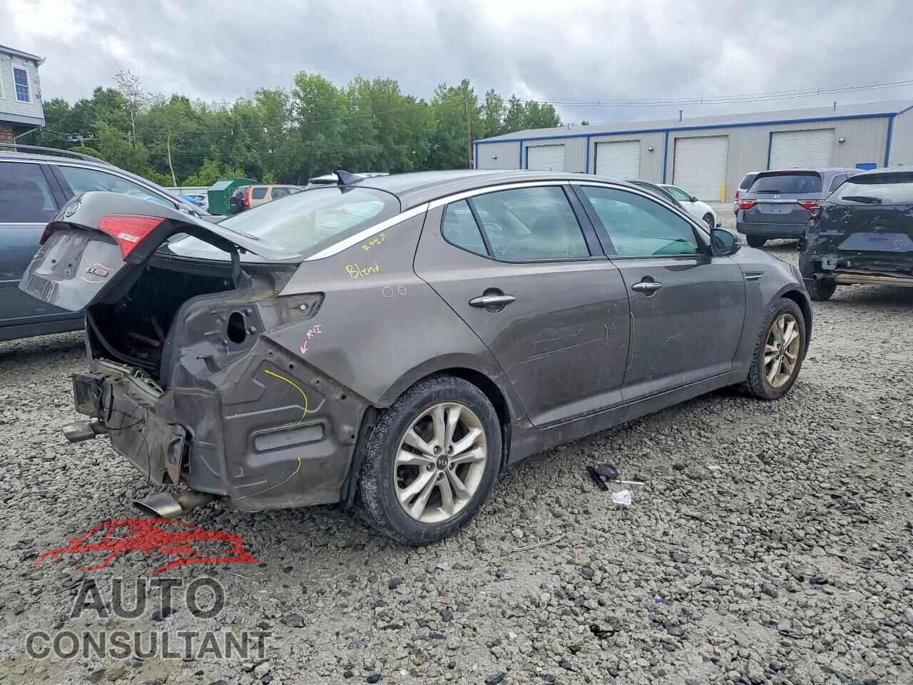 KIA OPTIMA 2011 - KNAGN4A69B5103253