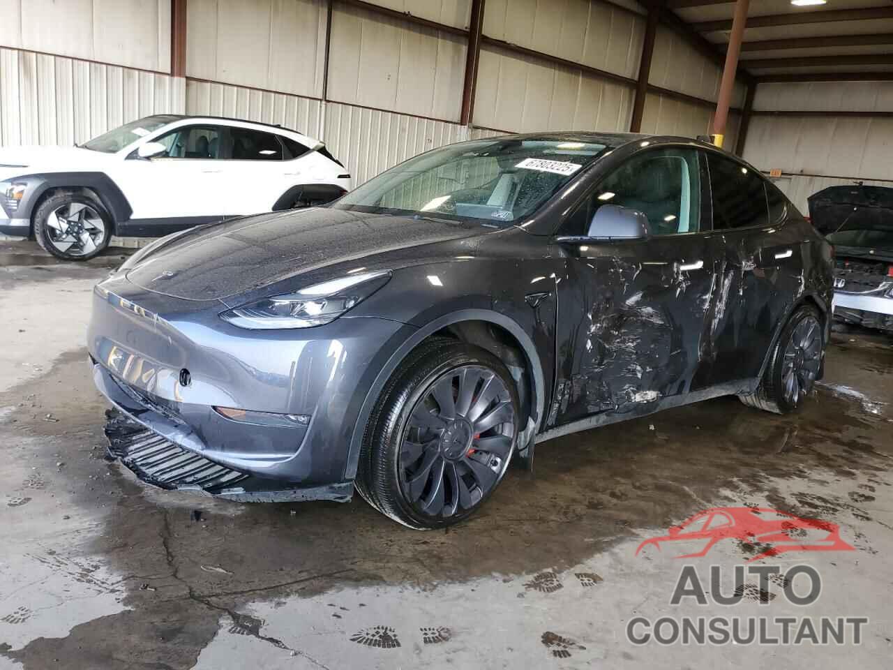 TESLA MODEL Y 2024 - 7SAYGDEF6RA303351