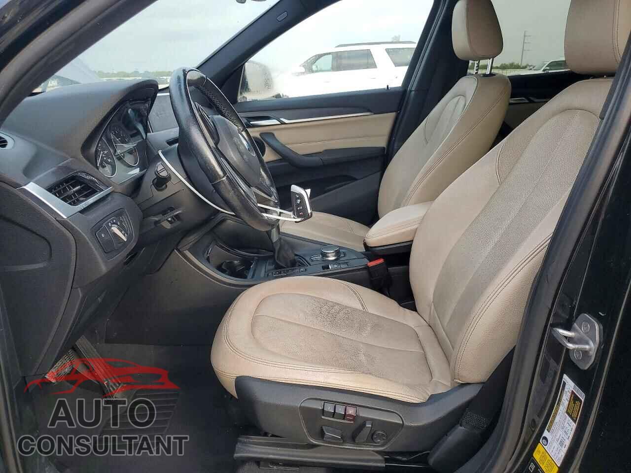BMW X1 2017 - WBXHT3Z39H4A57624