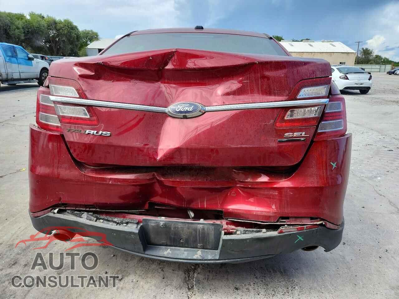 FORD TAURUS 2017 - 1FAHP2E88HG132182