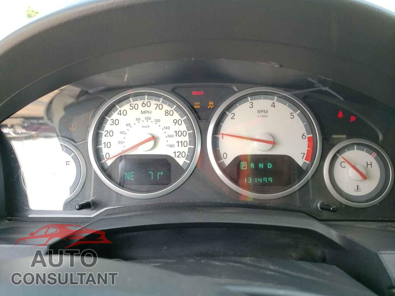 DODGE CARAVAN 2010 - 2D4RN5D15AR201590