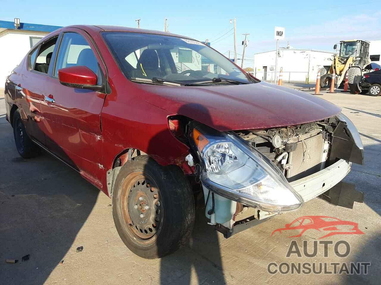 NISSAN VERSA 2018 - 3N1CN7AP5JL824215