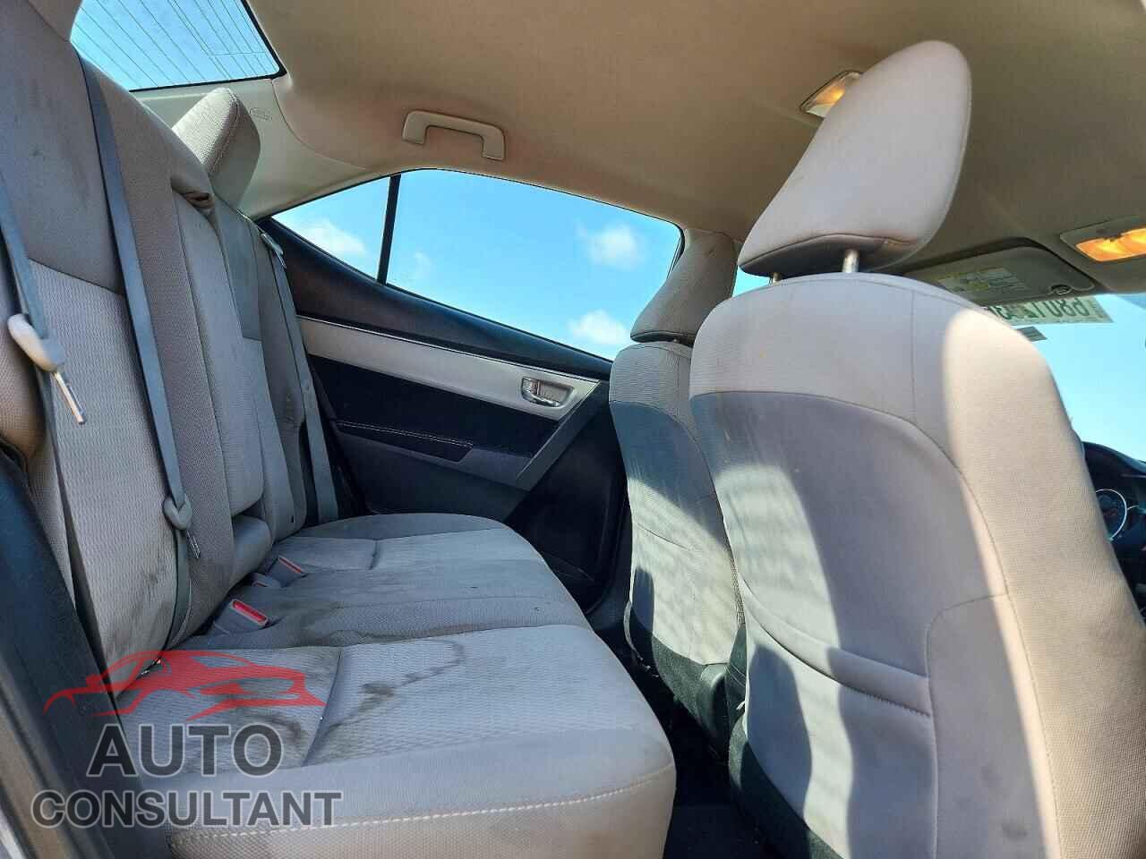 TOYOTA COROLLA 2015 - 2T1BURHE6FC282502