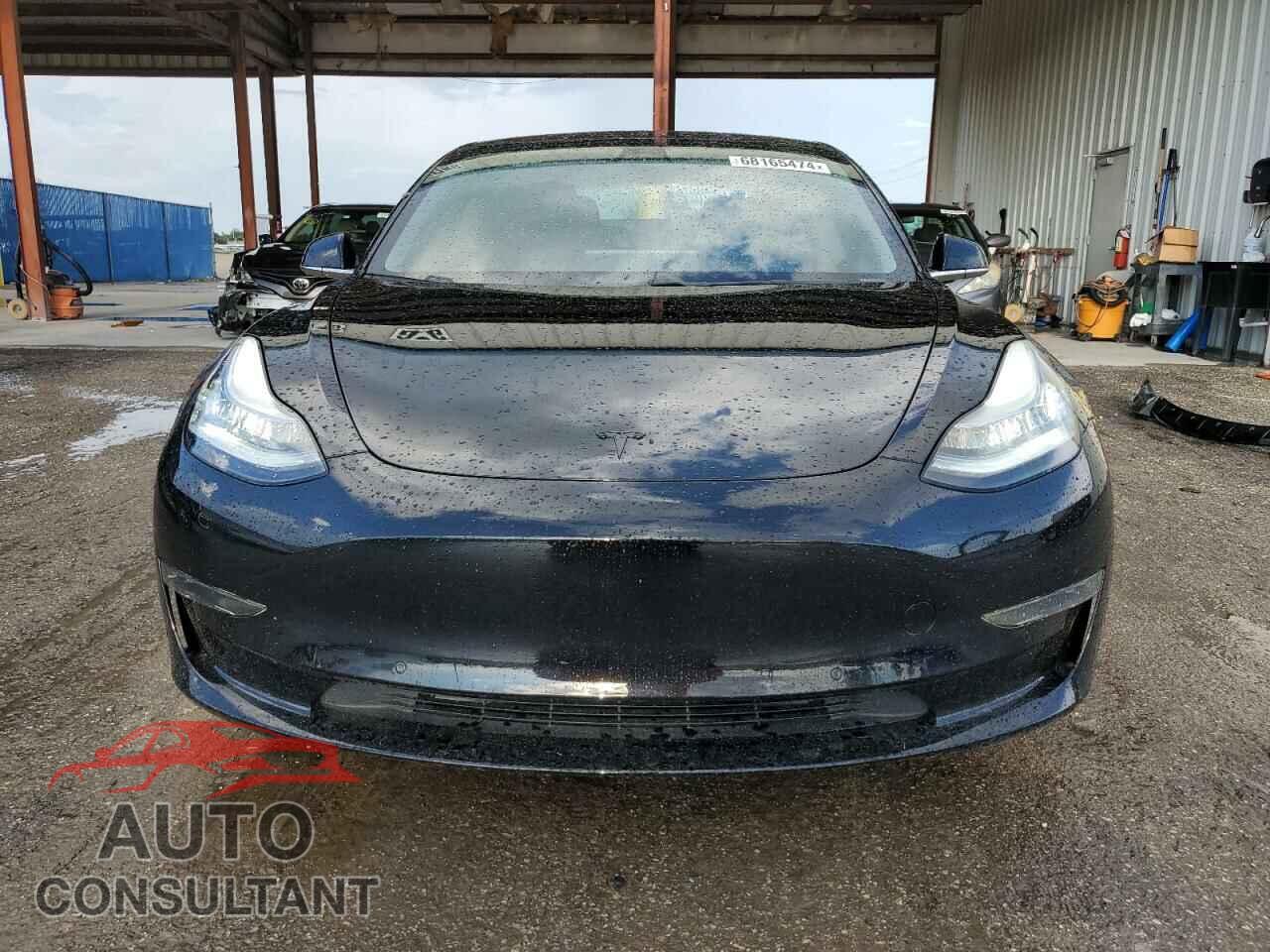 TESLA MODEL 3 2018 - 5YJ3E1EA1JF063407