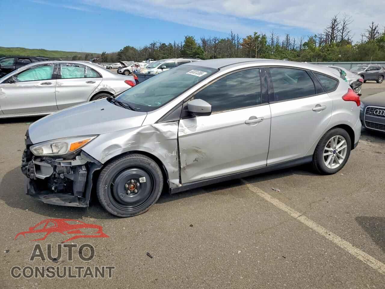 FORD FOCUS 2018 - 1FADP3K25JL329389