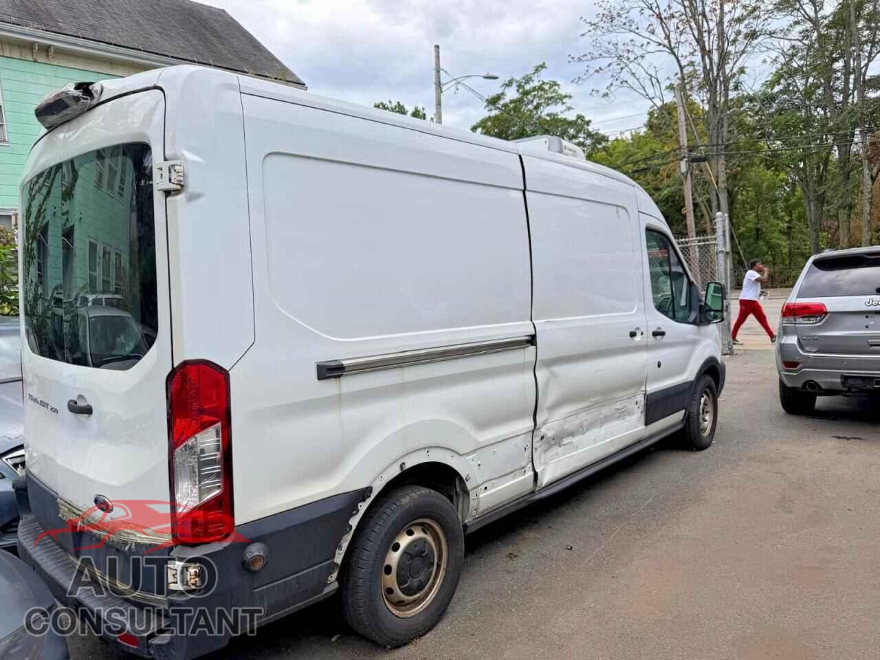 FORD TRANSIT 2019 - 1FTYR2CMXKKA29855