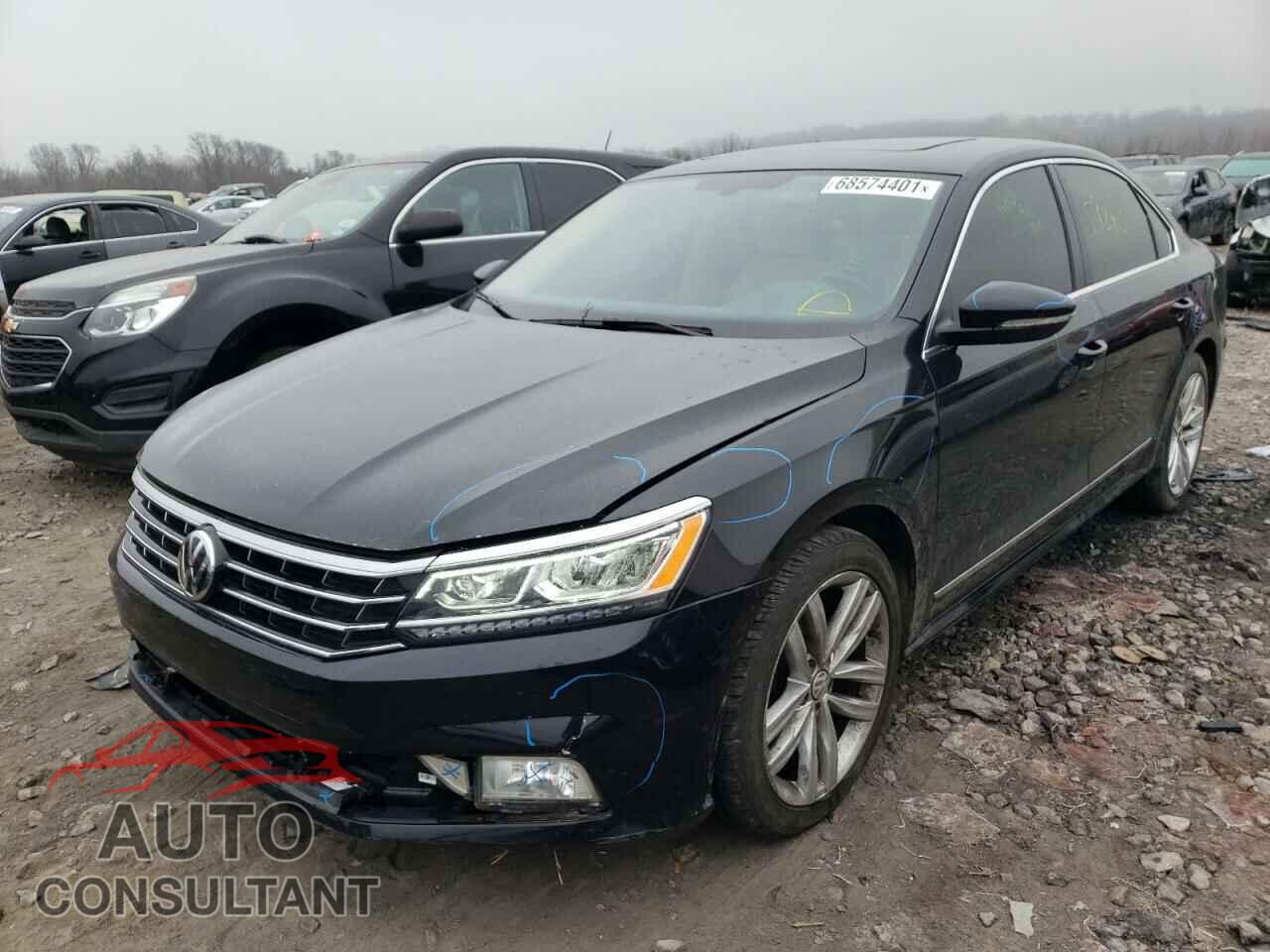 VOLKSWAGEN PASSAT 2017 - 1VWGT7A37HC074823