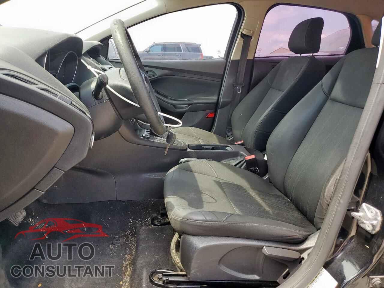 FORD FOCUS 2017 - 1FADP3E20HL254428