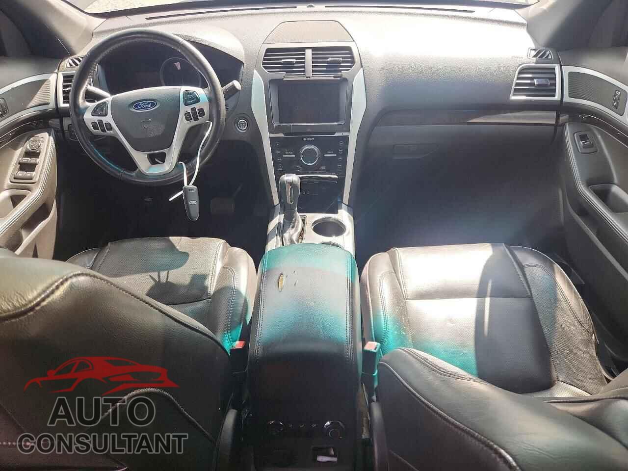 FORD EXPLORER 2011 - 1FMHK8F81BGA83436