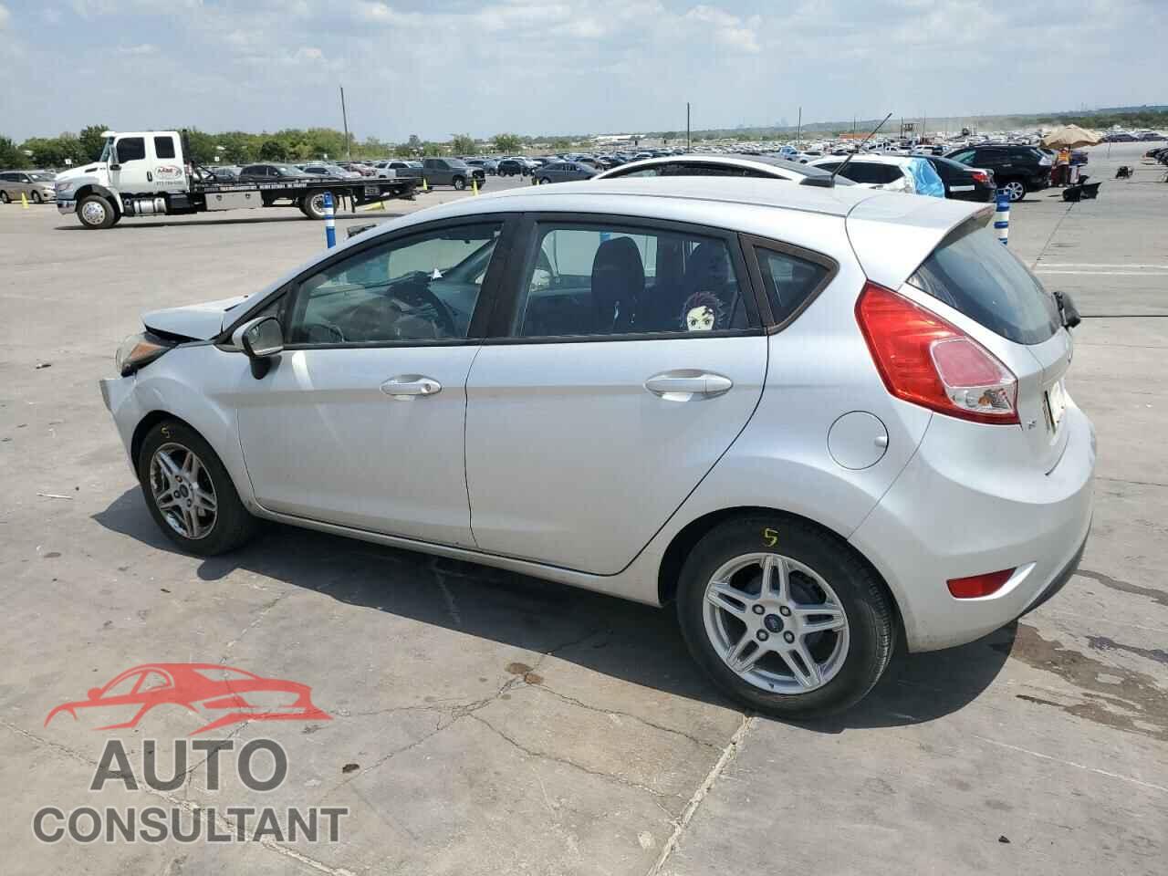 FORD FIESTA 2018 - 3FADP4EJ9JM112807