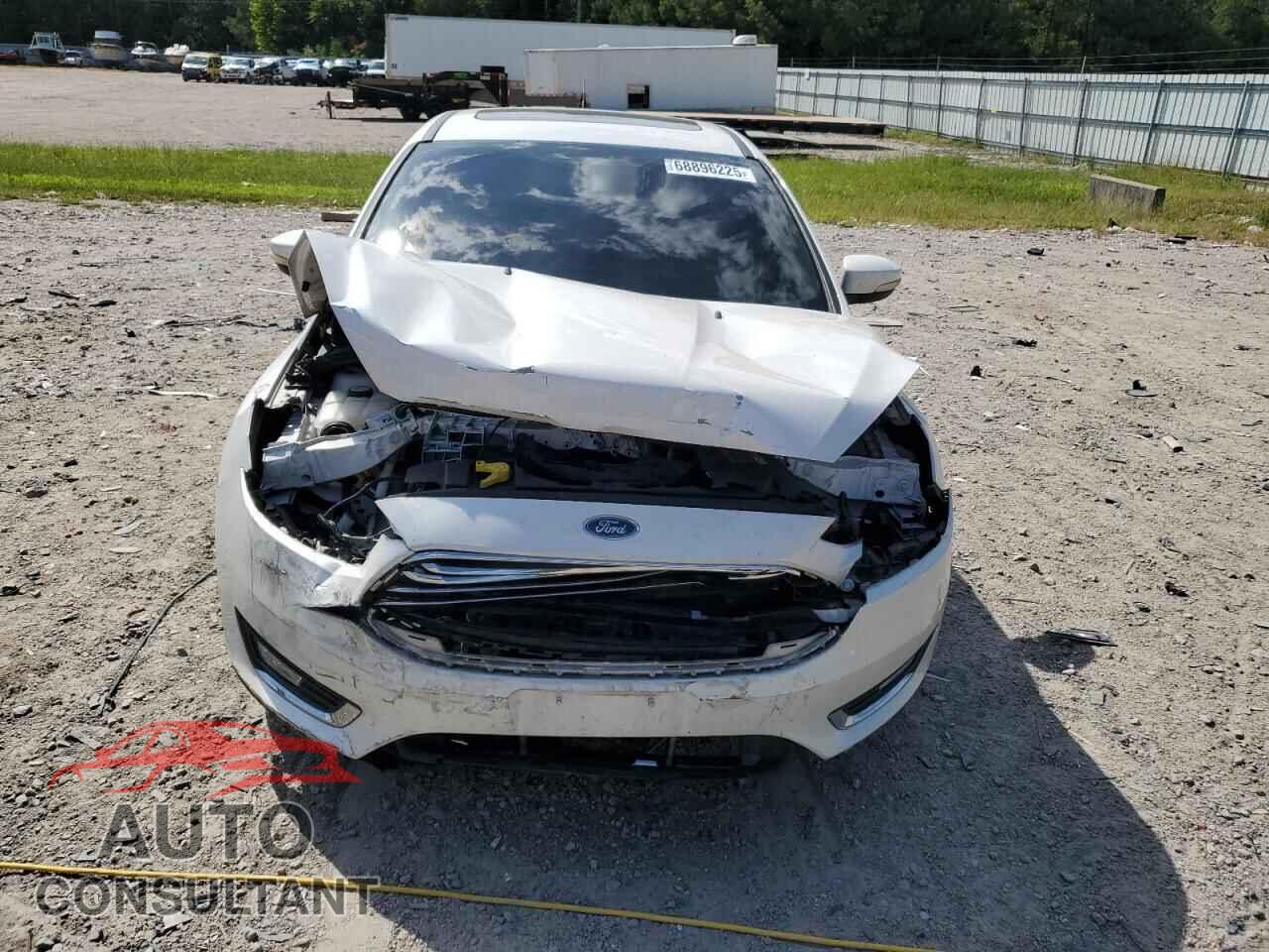 FORD FOCUS 2016 - 1FADP3J25GL236365