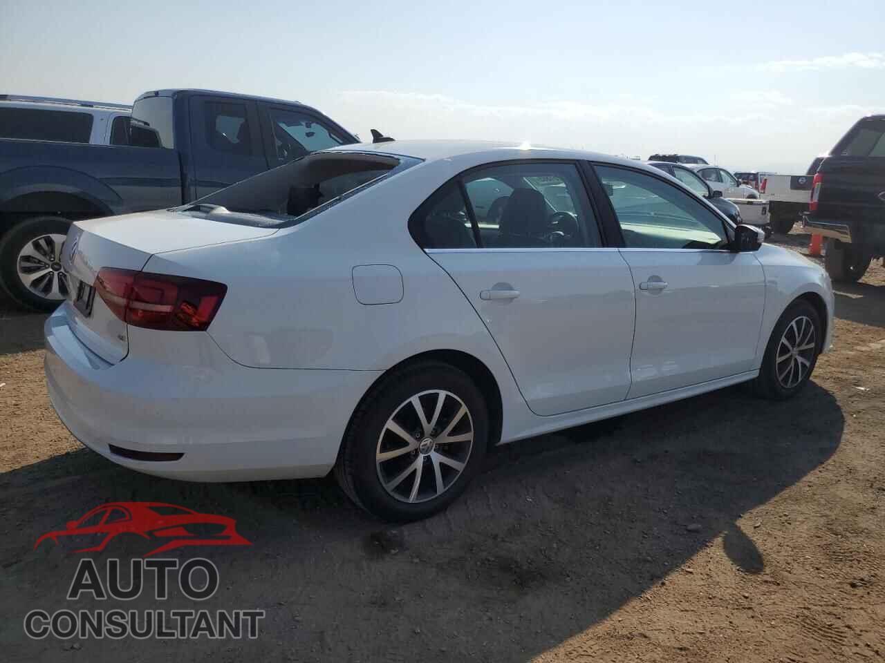 VOLKSWAGEN JETTA 2017 - 3VWDB7AJ5HM404526