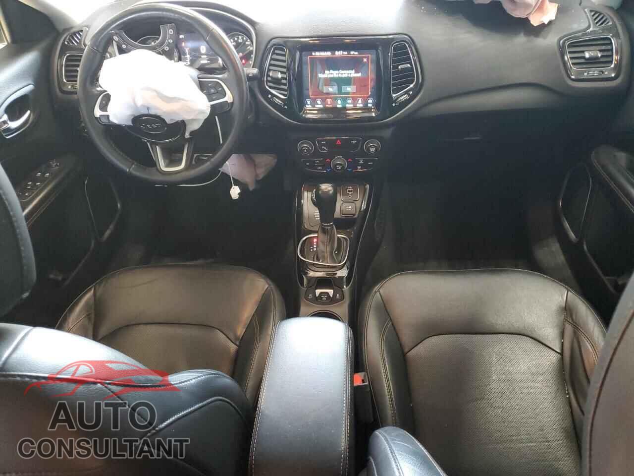 JEEP COMPASS 2018 - 3C4NJDCB2JT114416