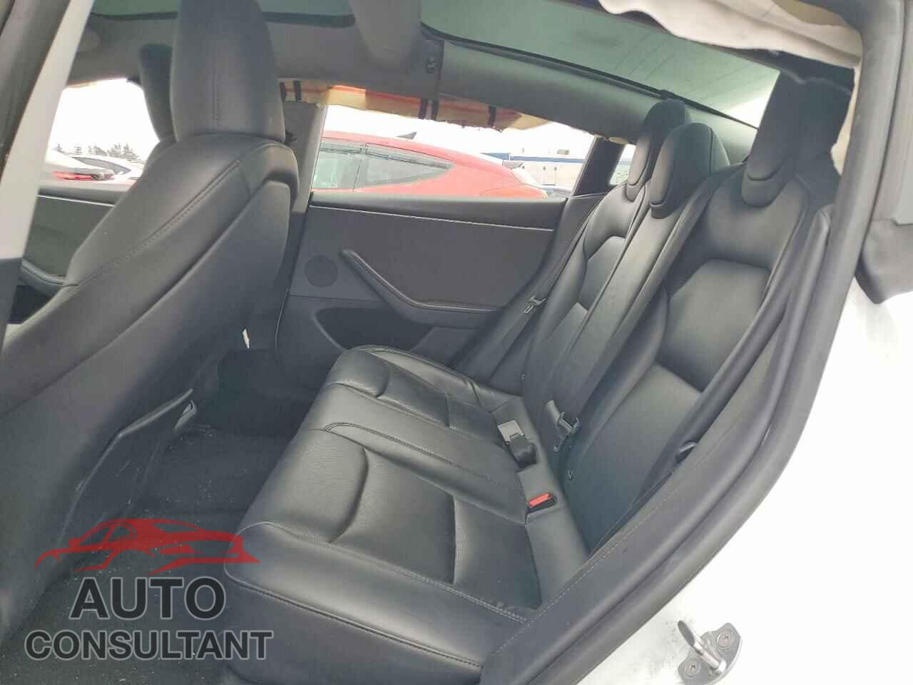 TESLA MODEL 3 2025 - 5YJ3E1EA9SF010584