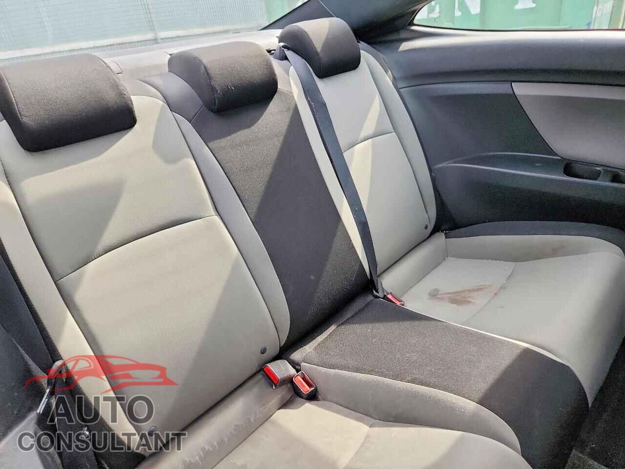 HONDA CIVIC 2018 - 2HGFC4B06JH303255