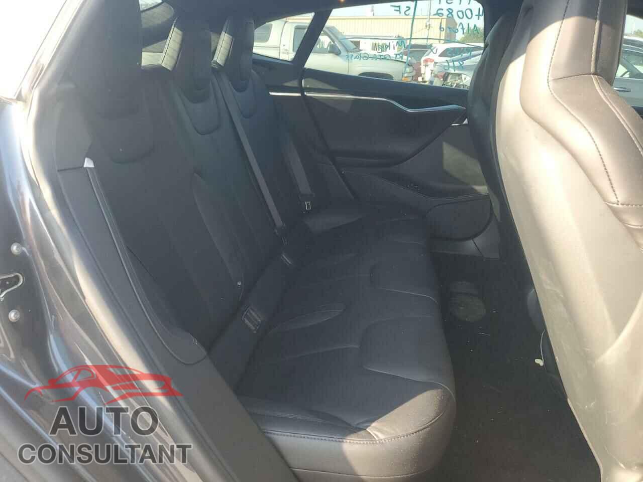 TESLA MODEL S 2016 - 5YJSA1E28GF132702