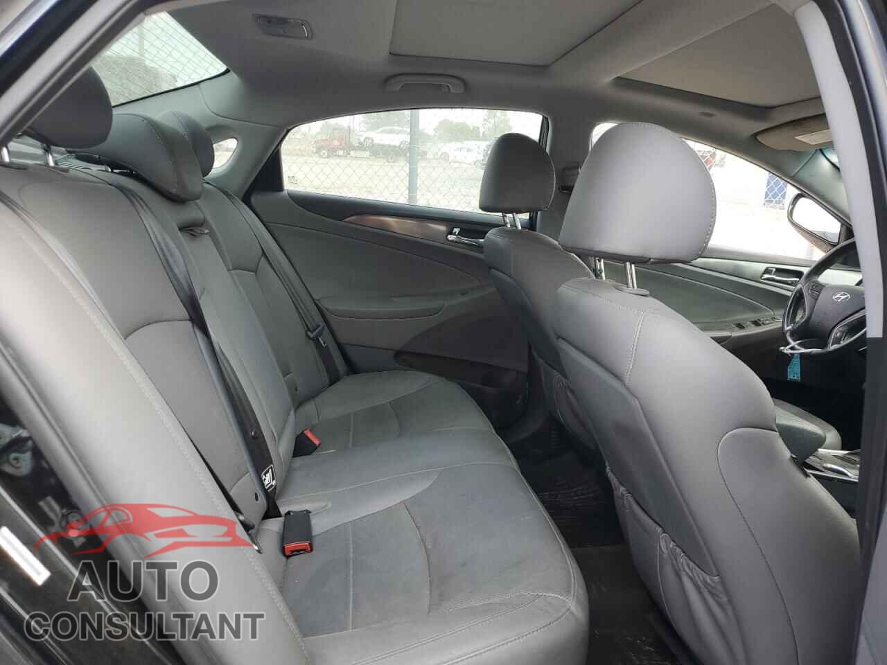 HYUNDAI SONATA 2015 - KMHEC4A45FA124592