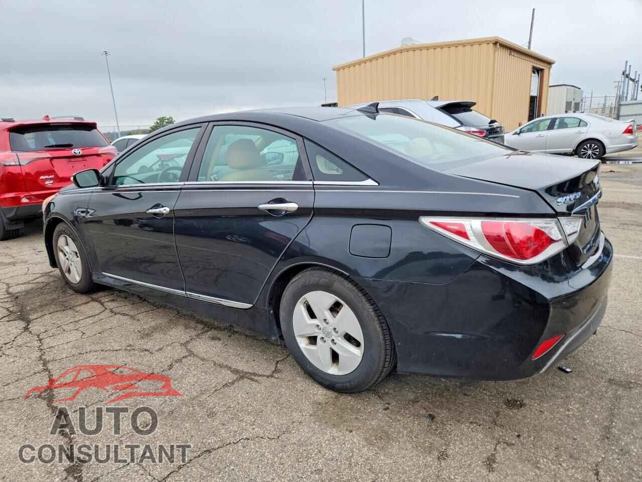 HYUNDAI SONATA 2012 - KMHEC4A48CA021727