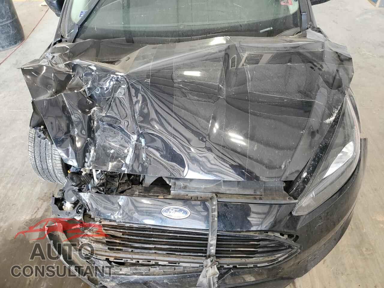 FORD FOCUS 2017 - 1FADP3FE6HL290293
