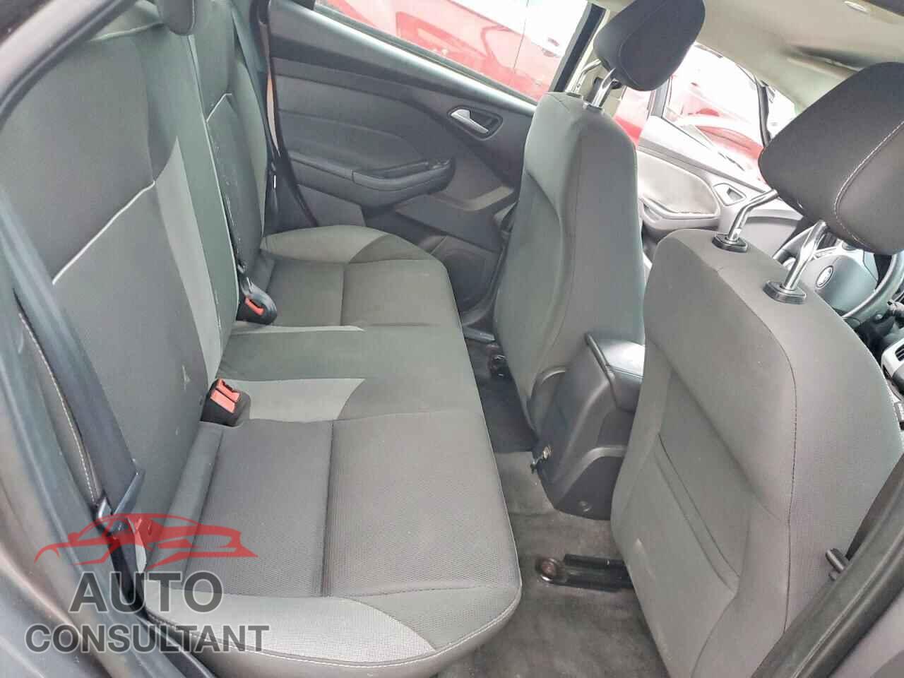 FORD FOCUS 2012 - 1FAHP3F2XCL299272