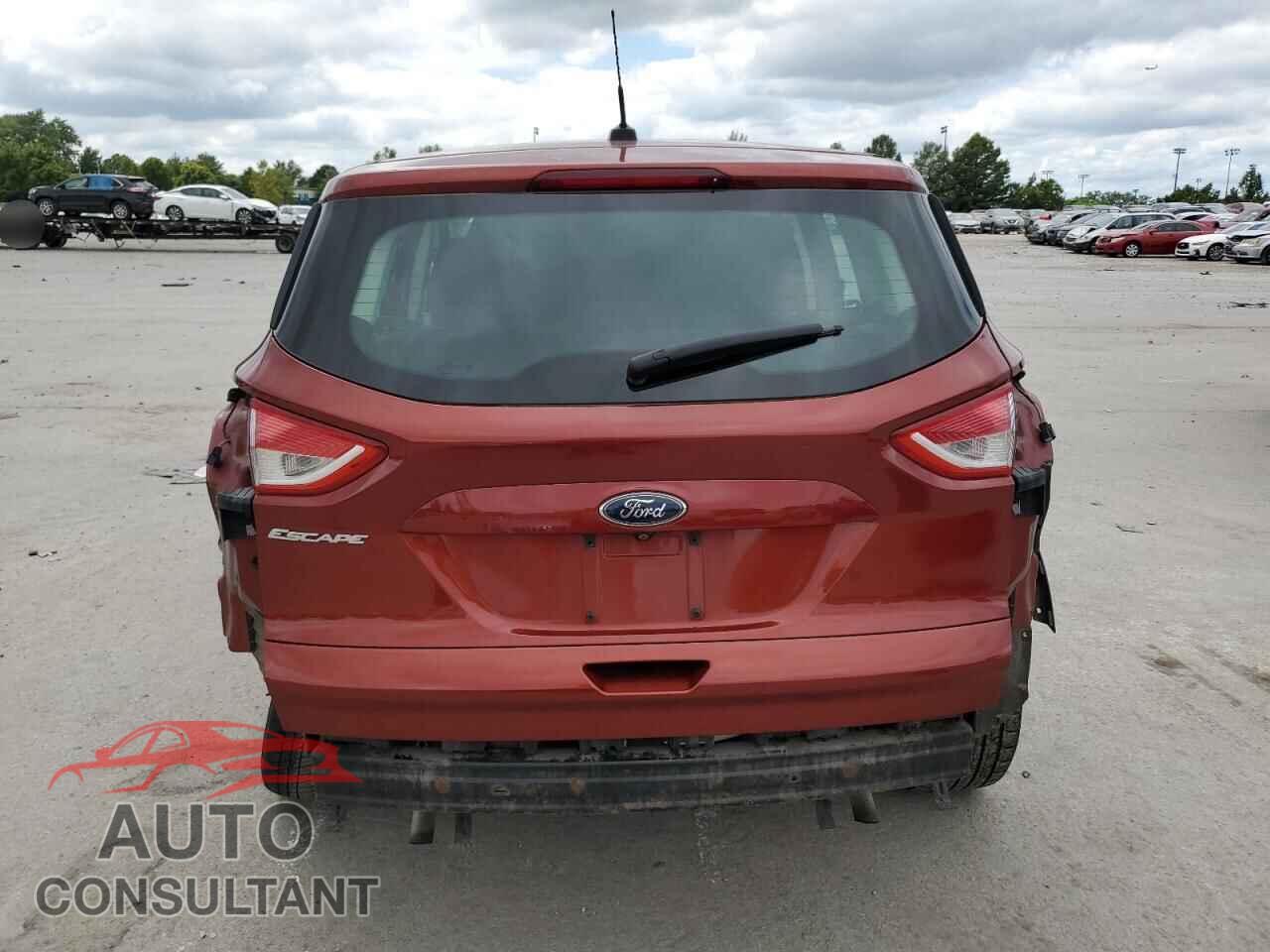 FORD ESCAPE 2016 - 1FMCU0F71GUA10346
