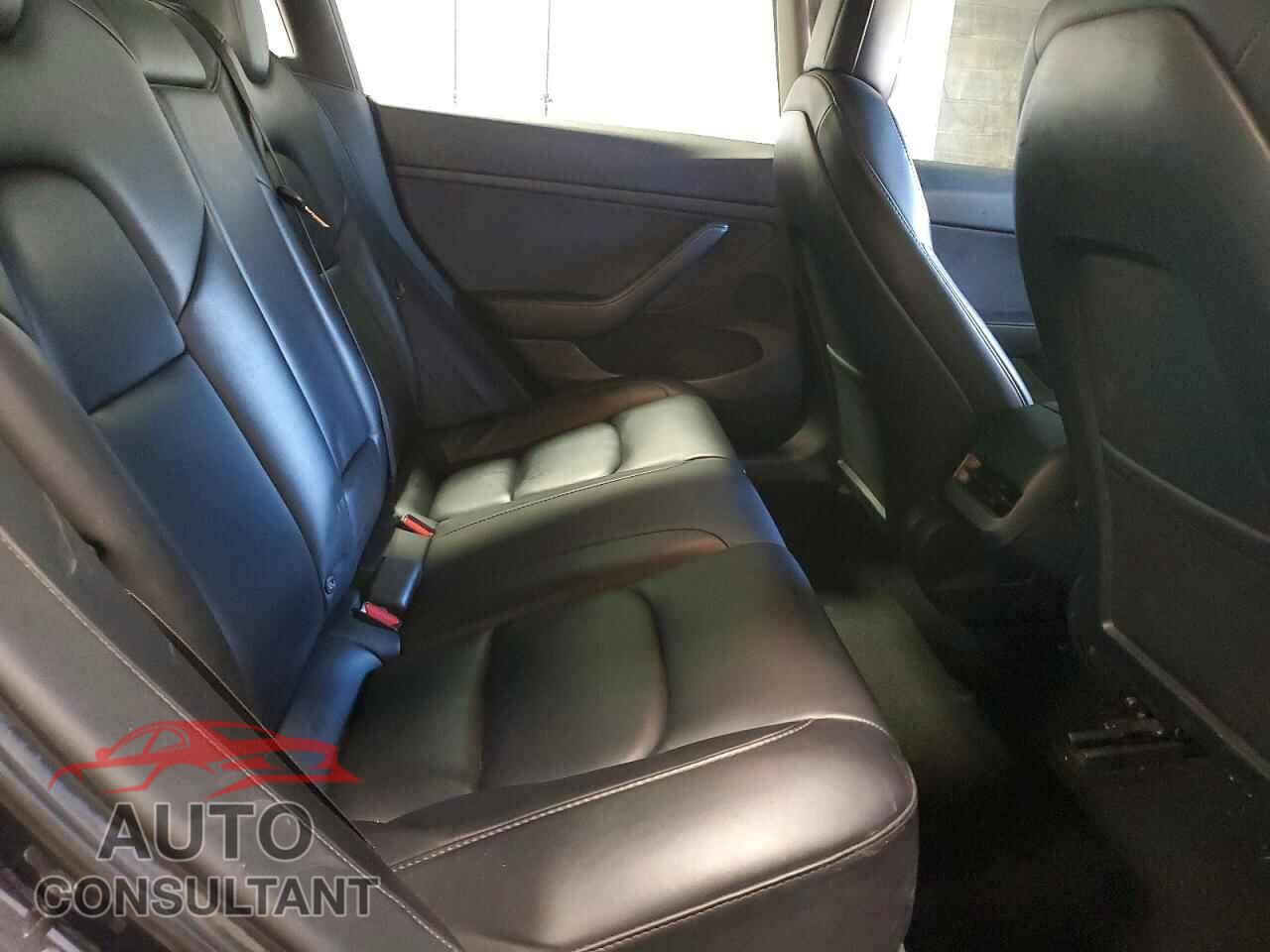 TESLA MODEL 3 2022 - 5YJ3E1EA8NF370692