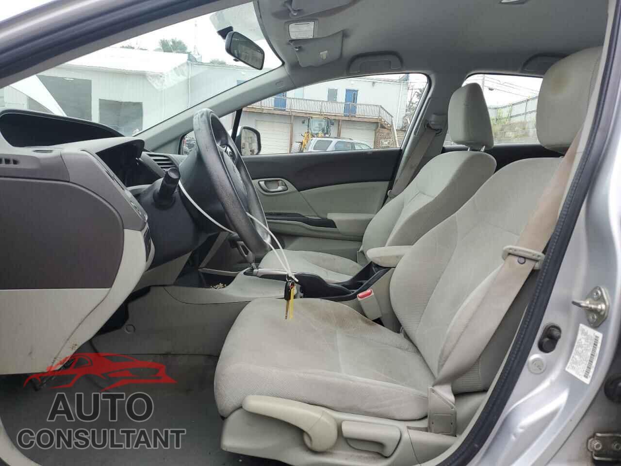 HONDA CIVIC 2012 - 2HGFB2F58CH607333