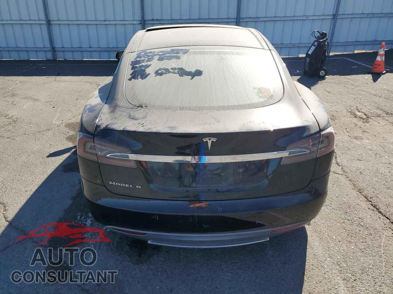 TESLA MODEL S 2012 - 5YJSA1DP9CFS00884