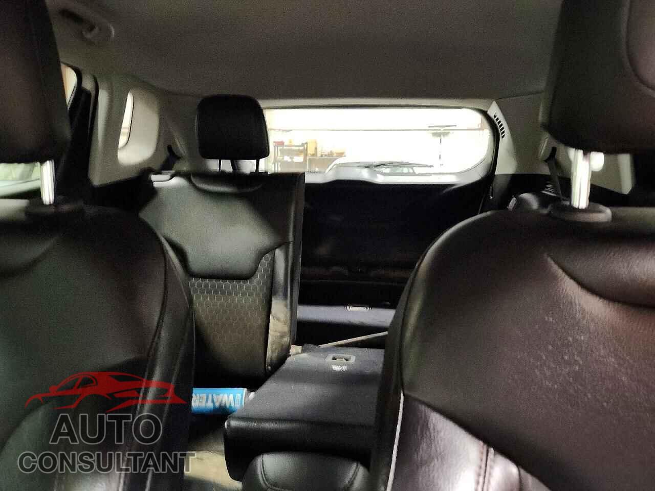 JEEP COMPASS 2020 - 3C4NJDBB9LT150334