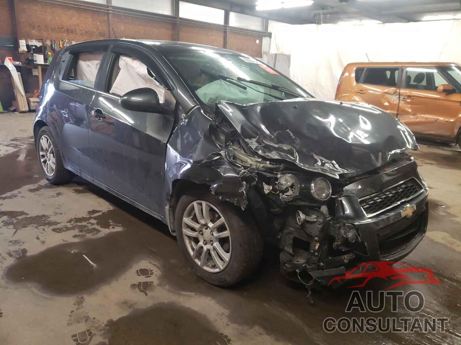 CHEVROLET SONIC 2016 - 1G1JC6SG6G4166138