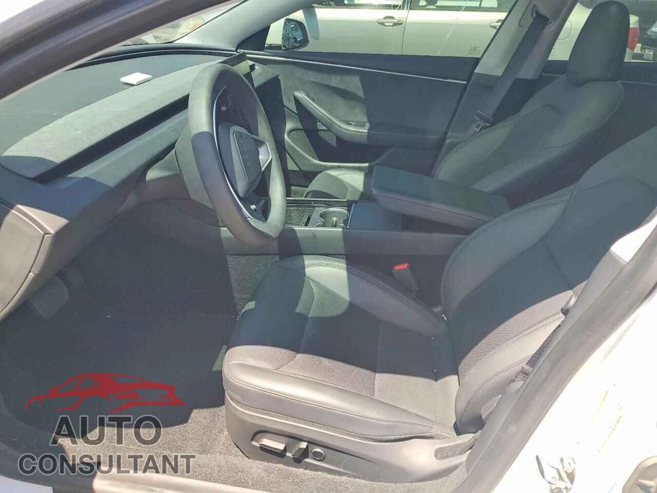 TESLA MODEL 3 2024 - 5YJ3E1EB6RF796606