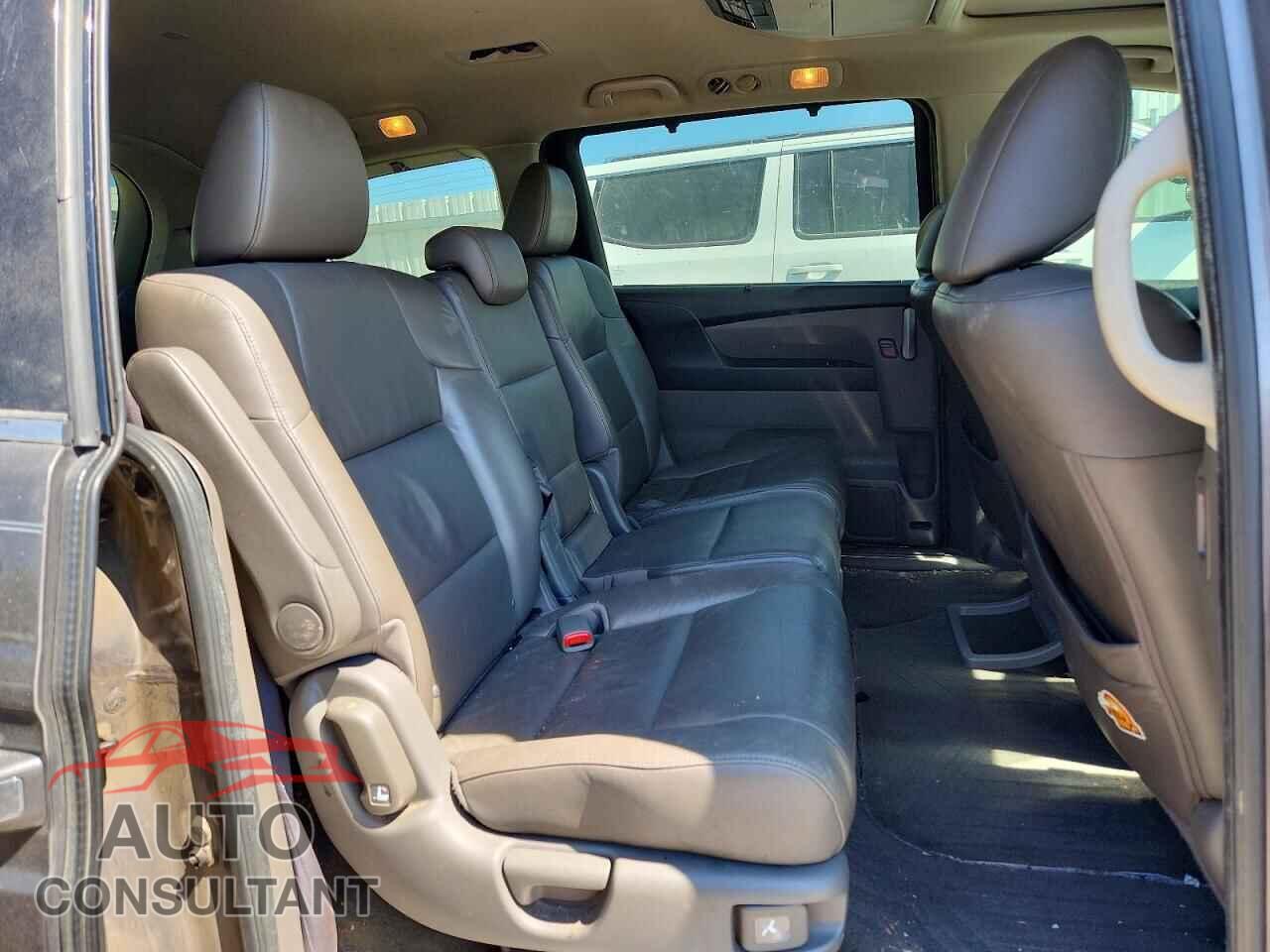 HONDA ODYSSEY 2013 - 5FNRL5H96DB038497